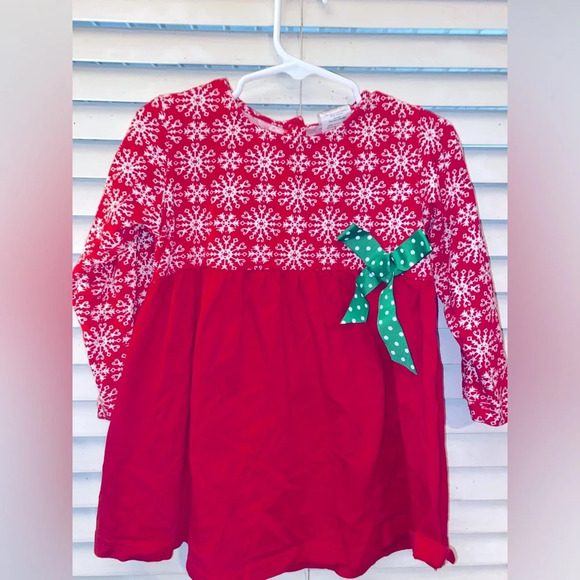 Winter Snowflake Dress - Picture 1 of 4